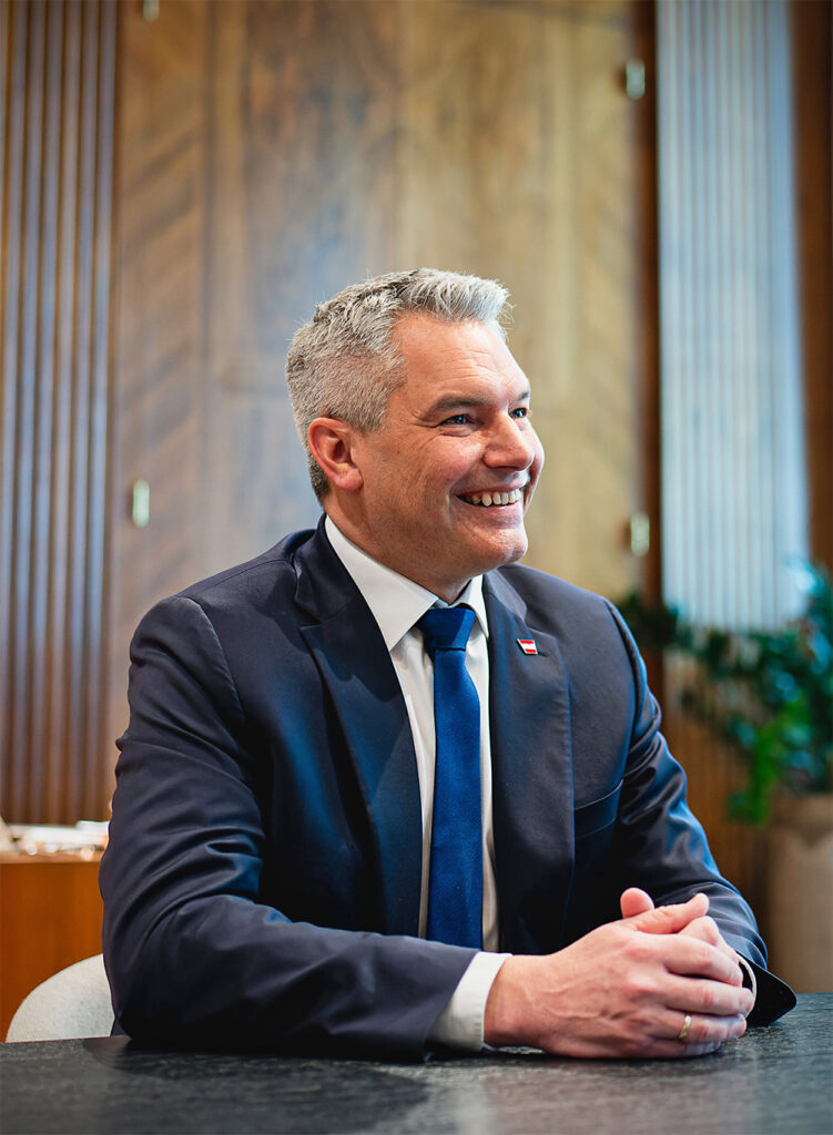 Karl Nehammer, Bundeskanzler der Republik Österreich | © Florian Schröter